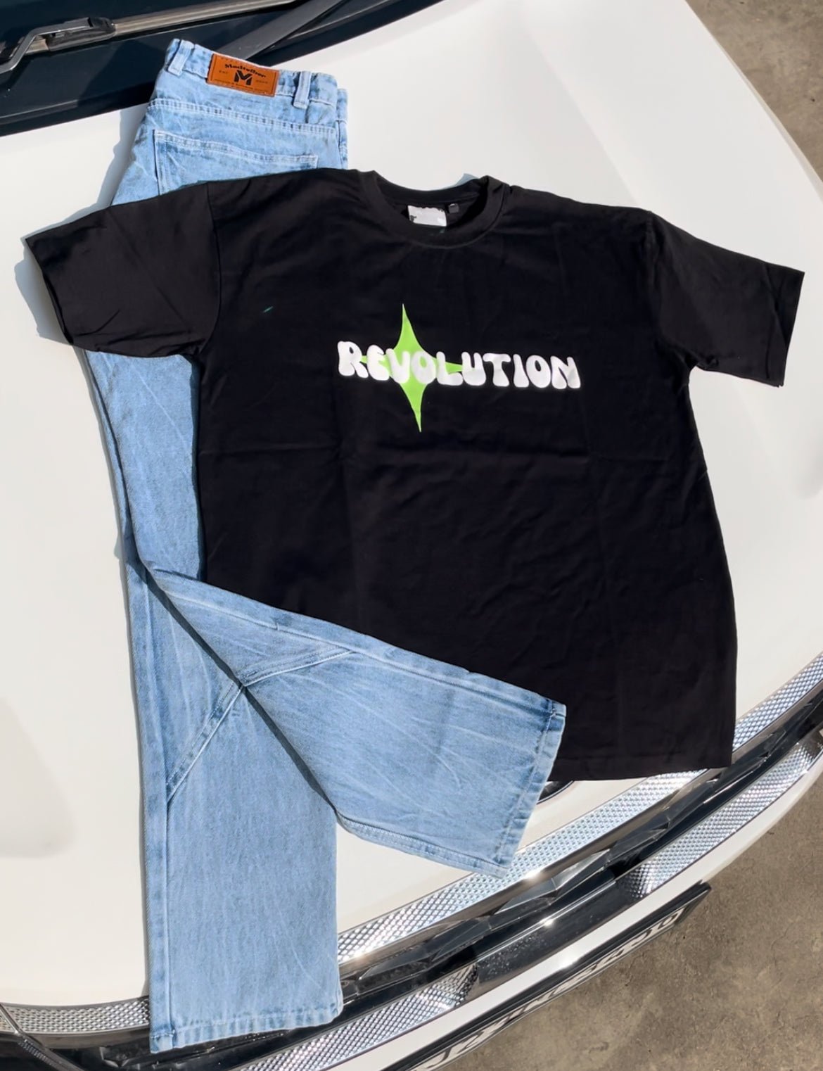 Revolution Tshirt (oversized)